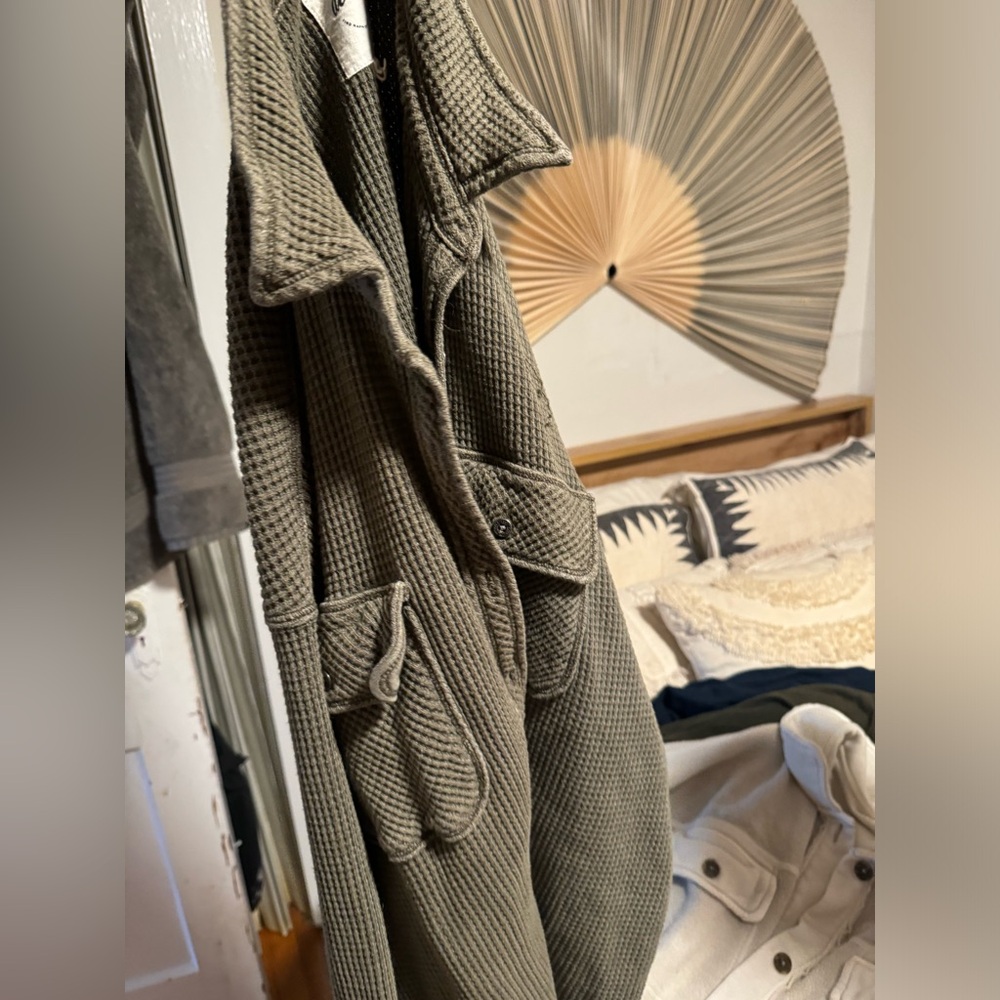 Aerie green waffle button up